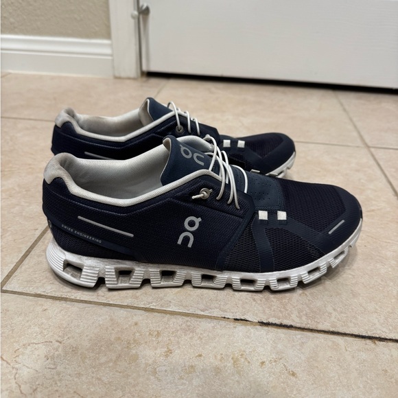 On Running Men's Navy and White Sneakers - Picture 3 of 3